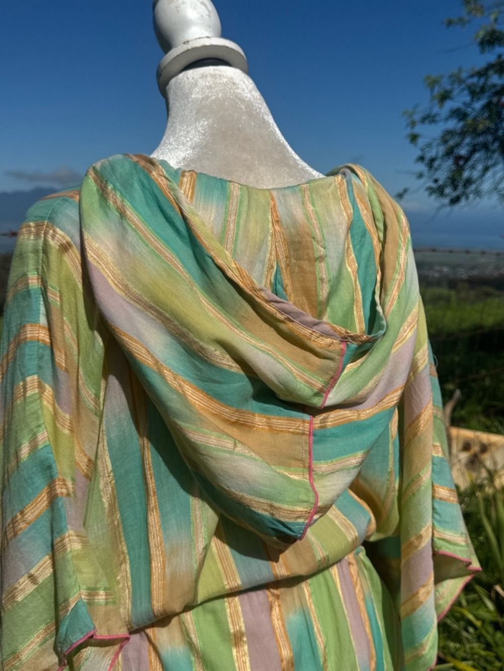 Anthropologie Lilka Pastel Yarn Dyed Tunic Hooded Poncho Beach Cover up M/L - Picture 7 of 9